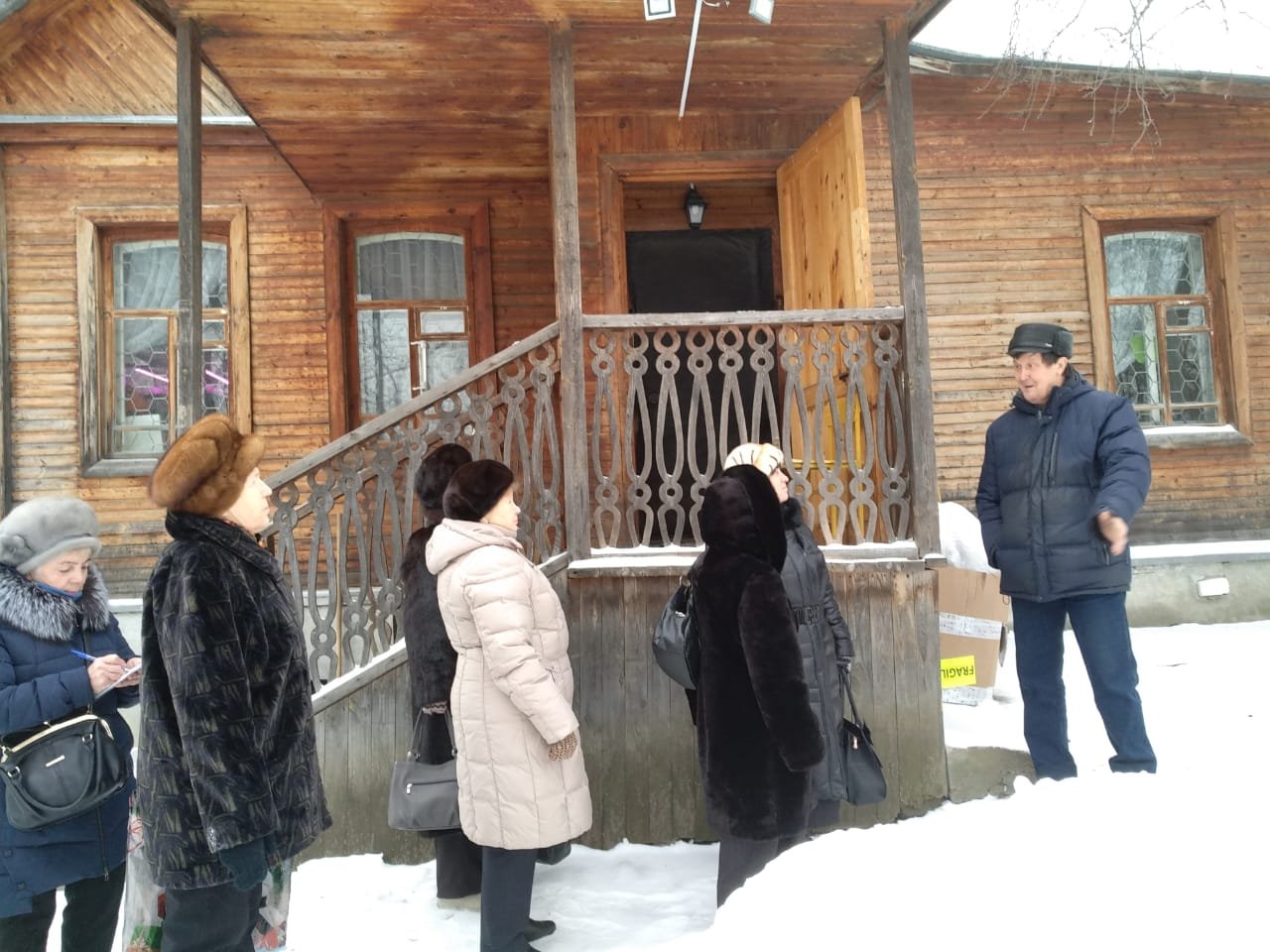 Экскурсия в музей истории плодового садоводства на Среднем Урале :: Новости  :: Государственное автономное учреждение социального обслуживания населения  Свердловской области «Комплексный центр социального обслуживания населения  Кировского района города ...